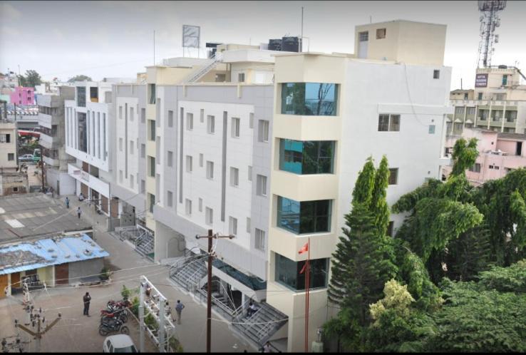 Hotel Sakthi Residency Hosūr Buitenkant foto